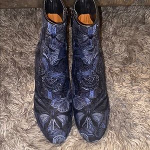 Amazing Valentino boots